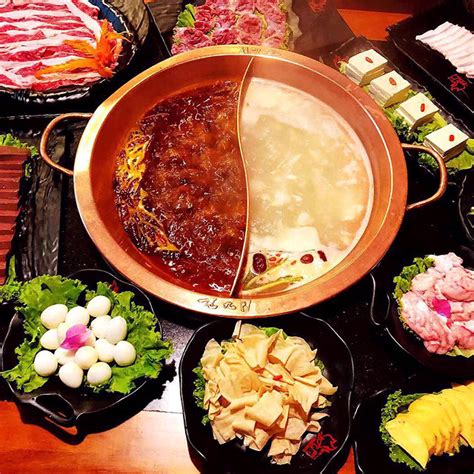 The 11 best hotpots in Makati .